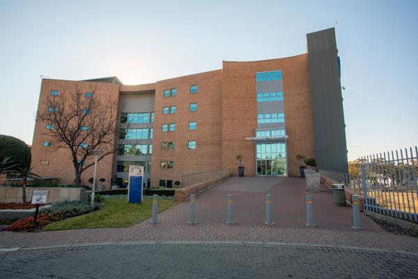 2 895 m² Commercial space
