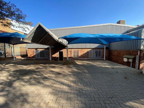 775 m² Industrial space