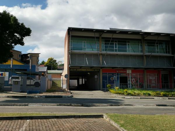 2 000  m² Commercial space