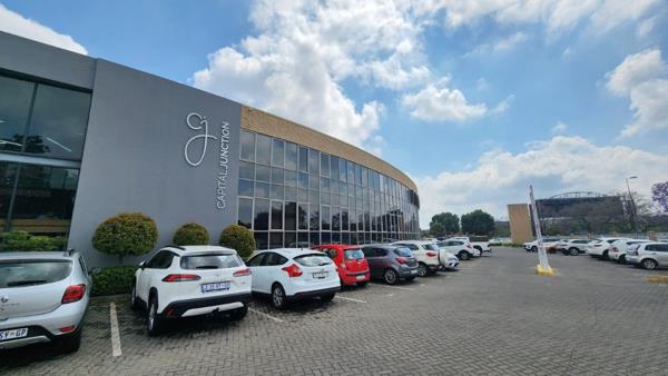 94  m² Commercial space