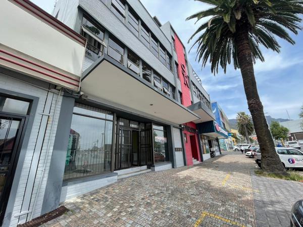 330  m² Commercial space