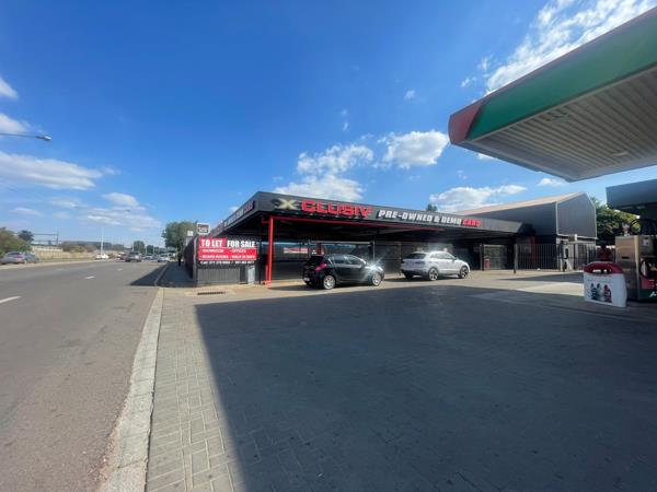 1 487  m² Commercial space