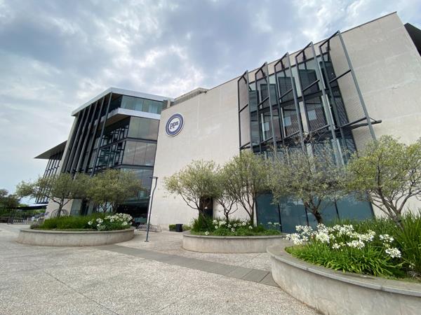 2 050 m² Office Space