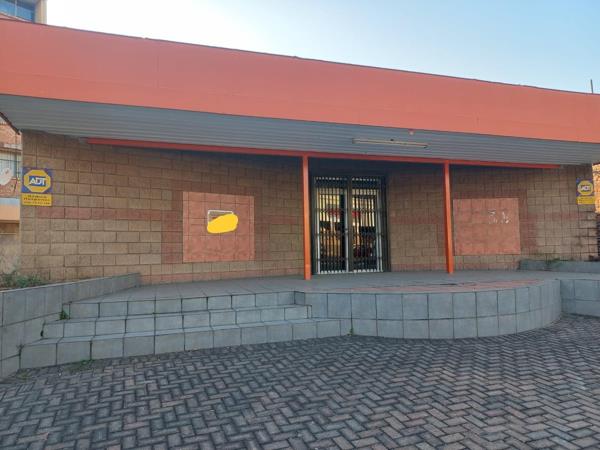 952  m² Commercial space