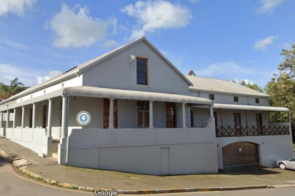 200  m² Commercial space