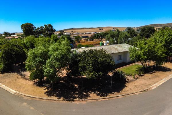 1 890 m² Smallholding