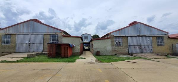 3 674 m² Industrial space