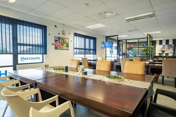 127  m² Commercial space