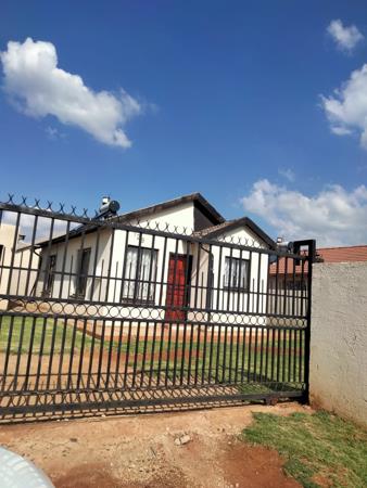 2 Bedroom House