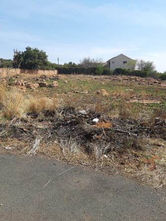 2 337 m² Land