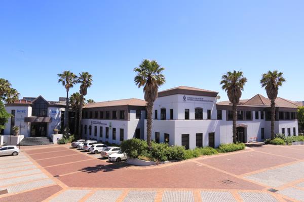 3 132 m² Commercial space