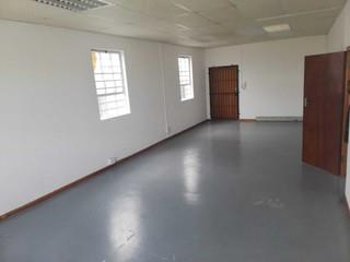172 m² Commercial space