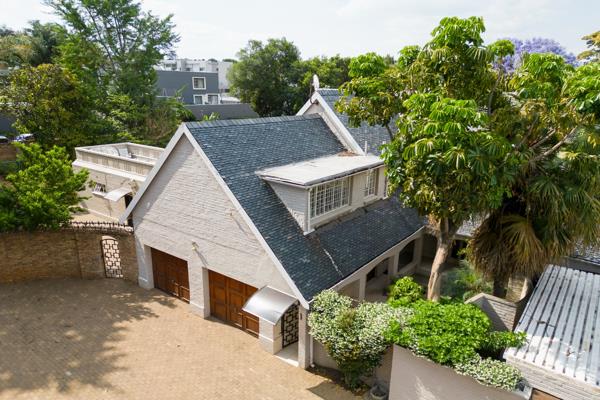 9 Bedroom House