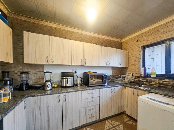 2 Bedroom Flat