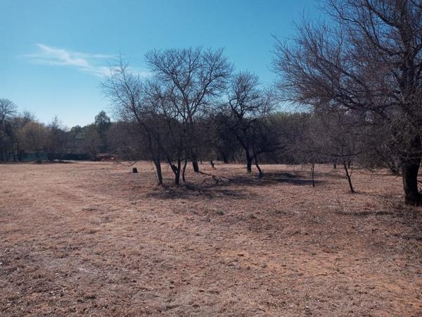 1 028 m² Land