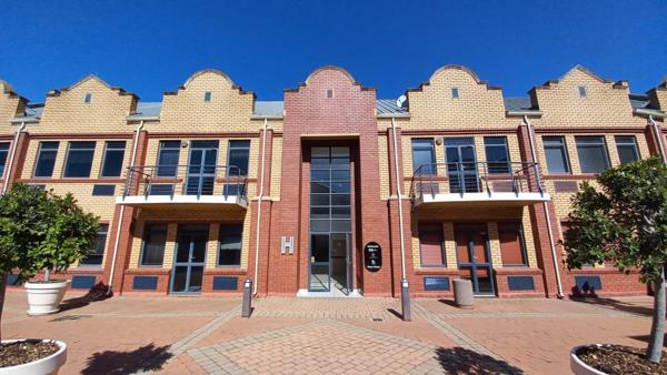 214  m² Commercial space