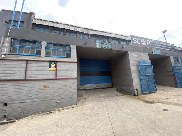 1 800  m² Industrial space