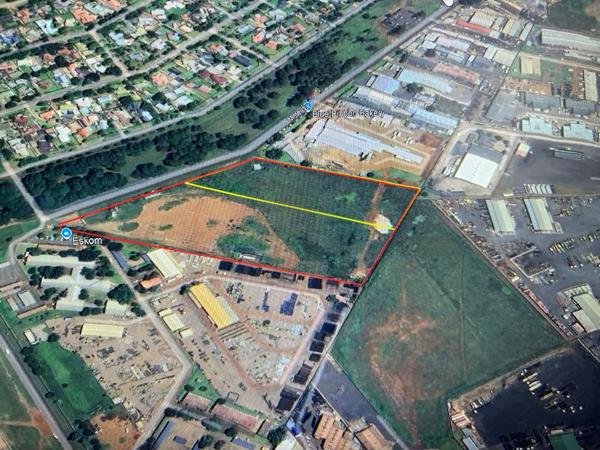 28 000  m² Industrial space