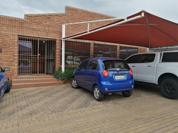 495  m² Office Space