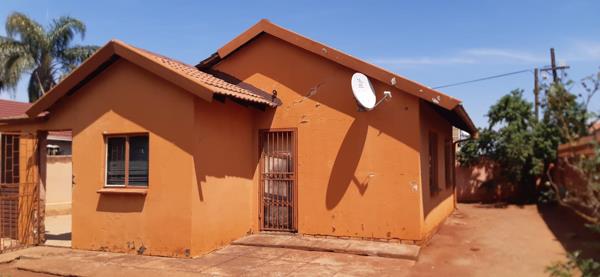 2 Bedroom House