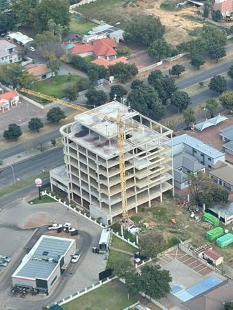 6 385  m² Commercial space