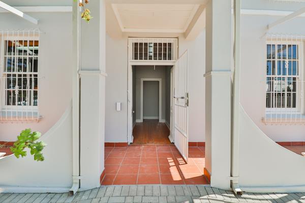 171  m² Commercial space