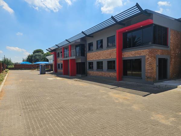 3 000  m² Industrial space