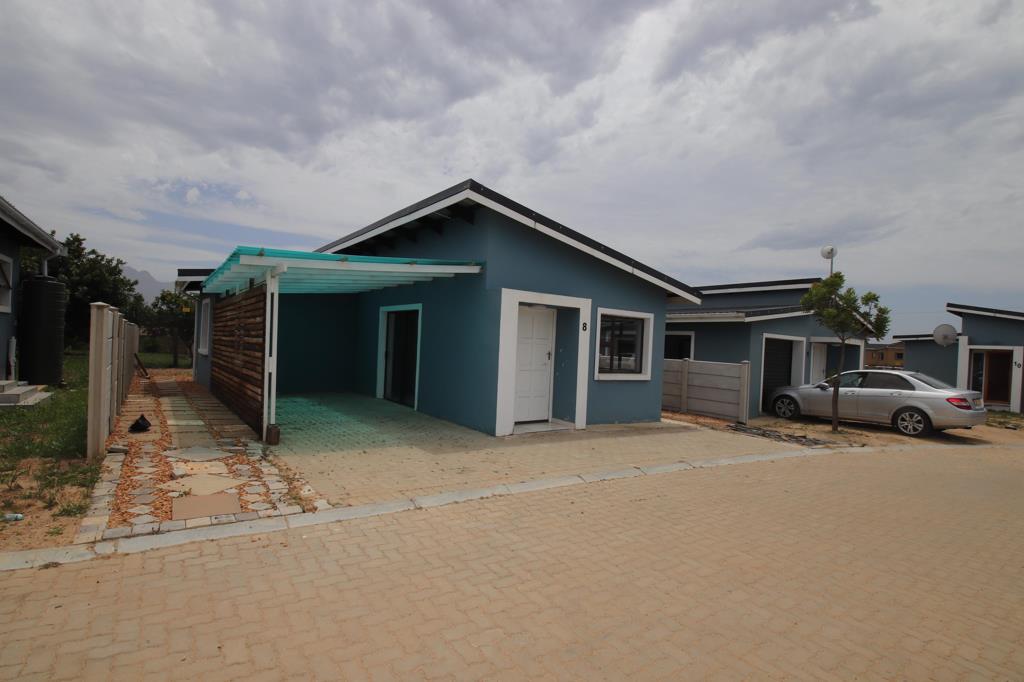 2 Bedroom House