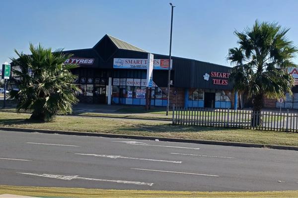 700  m² Retail Space