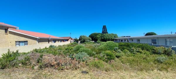 654 m² Land