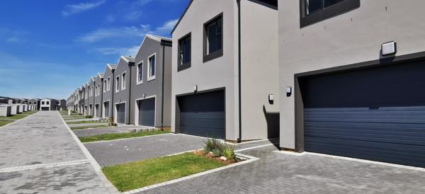 3 Bedroom Townhouse