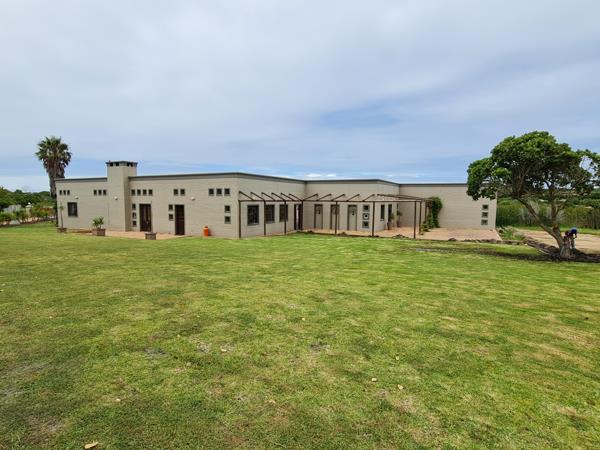 1.1 ha Smallholding