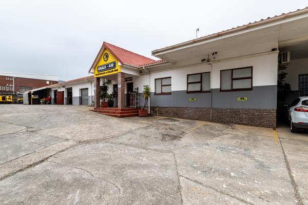 674  m² Industrial space