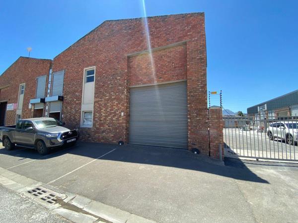 290 m² Industrial space