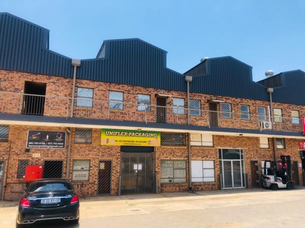 150  m² Commercial space