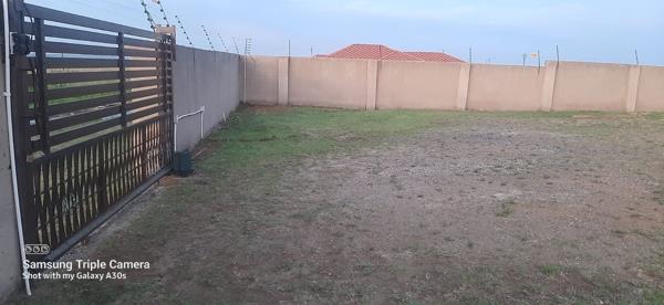 516 m² Land