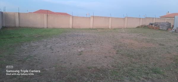 516 m² Land