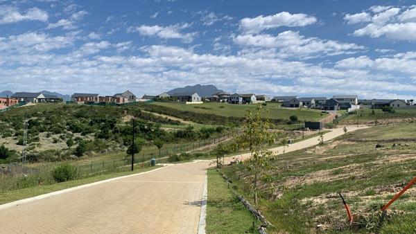 311 m² Land