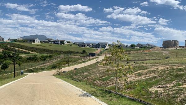 325 m² Land