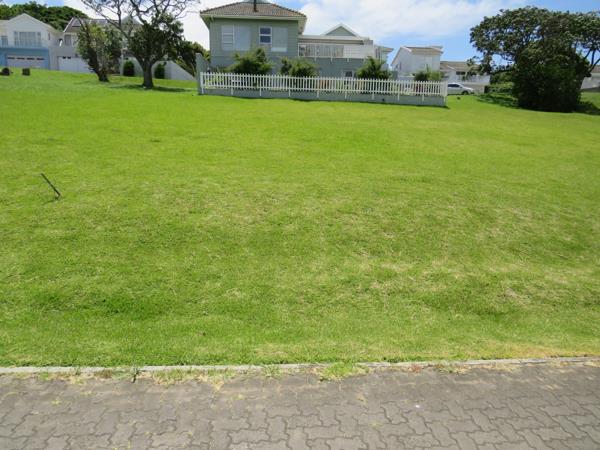 348 m² Land