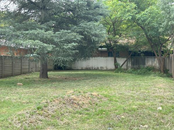 500 m² Land