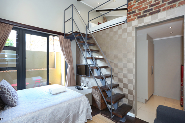 10 Bedroom House