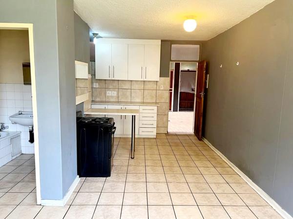 Studio Apartment