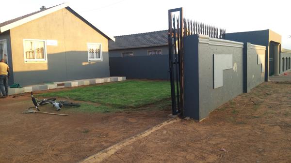 1 Bedroom House
