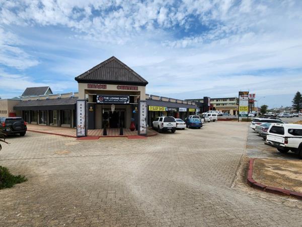 900  m² Commercial space