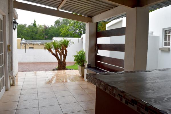 1 Bedroom Garden Cottage