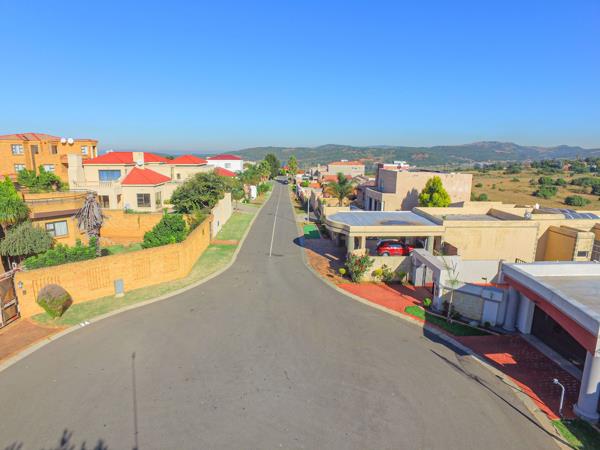 1 287 m² Land