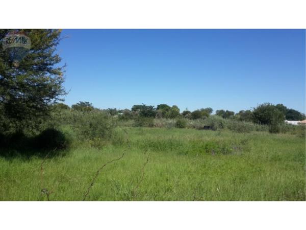 4 945 m² Land