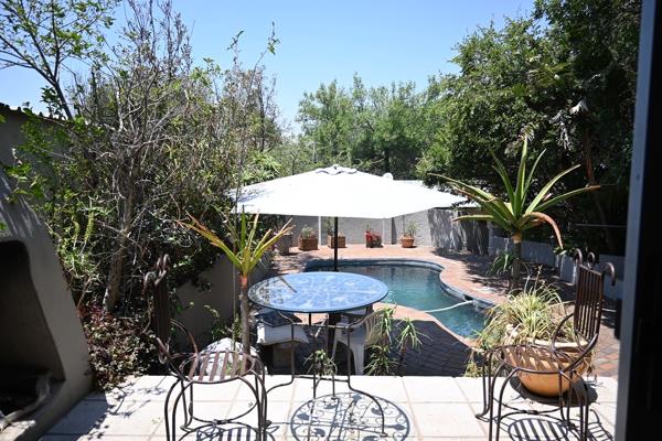 991  m² Commercial space