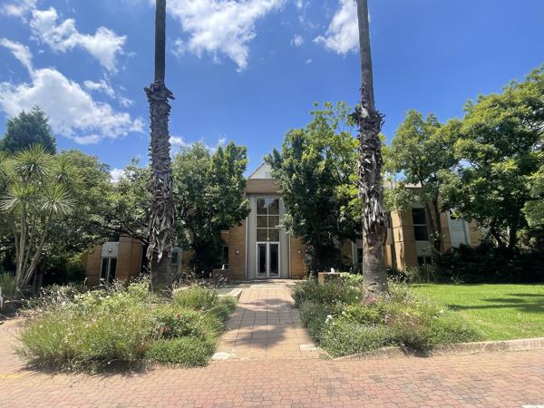 253  m² Commercial space